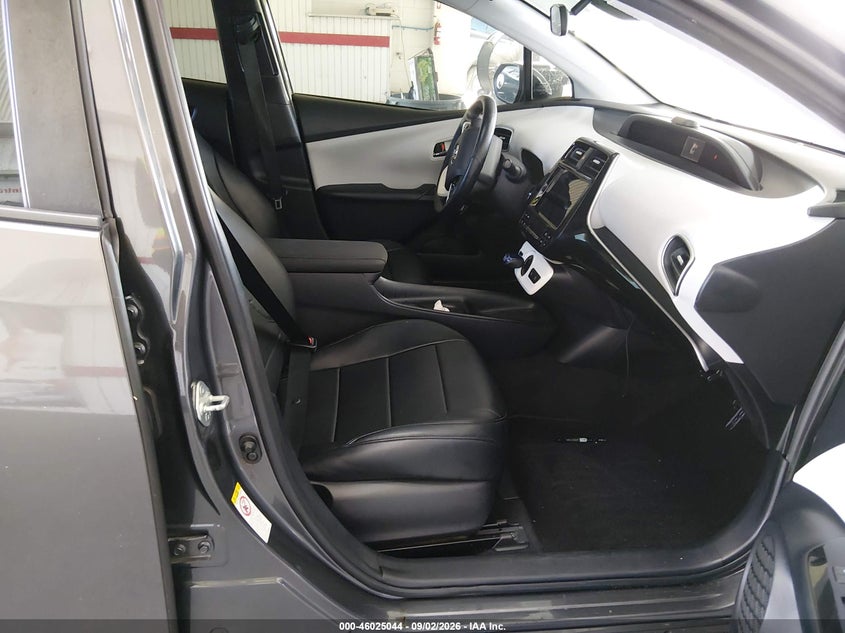 TOYOTA PRIUS - zdjęcie 5