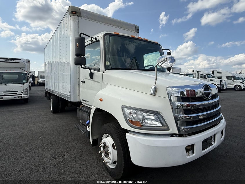 2015 HINO 258ALP auction photo 2