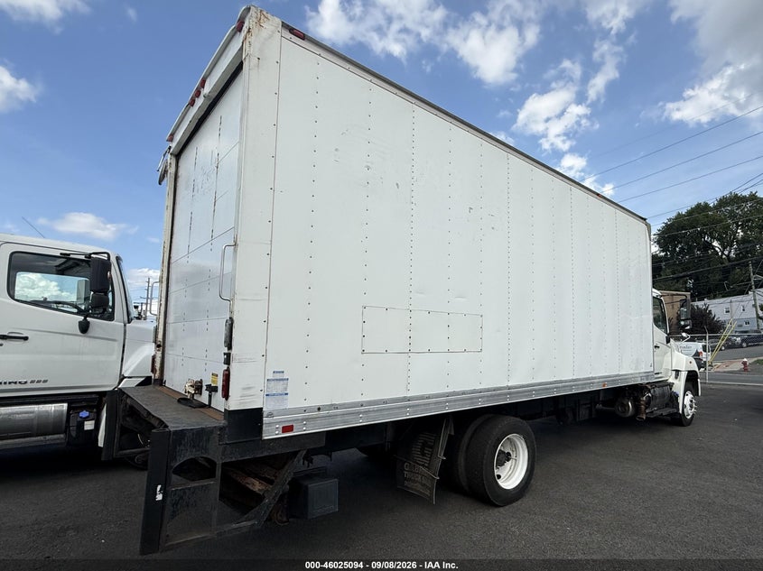 2015 HINO 258ALP auction photo 4