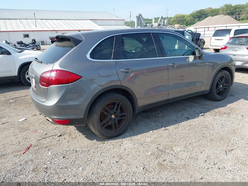 2012 PORSCHE CAYENNE auction photo 4