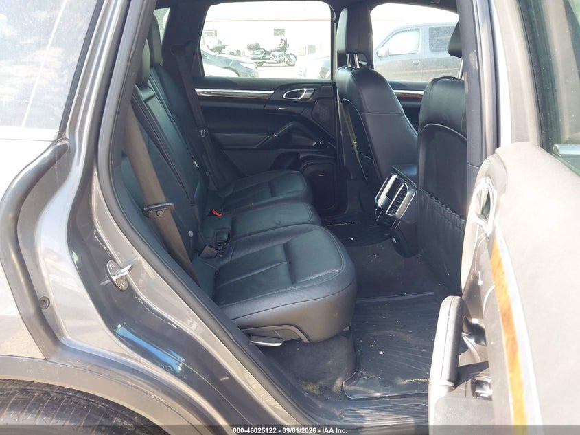 2012 PORSCHE CAYENNE auction photo 8