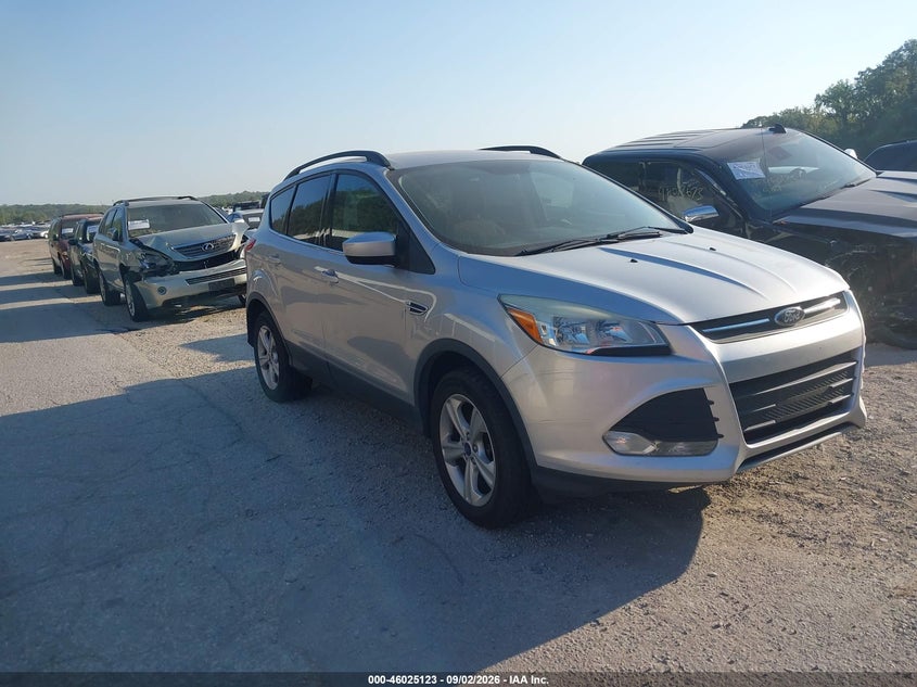 2016 FORD ESCAPE auction photo 1