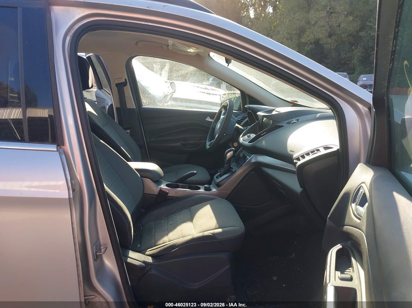 2016 FORD ESCAPE auction photo 5