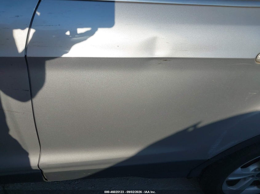 2016 FORD ESCAPE auction photo 6