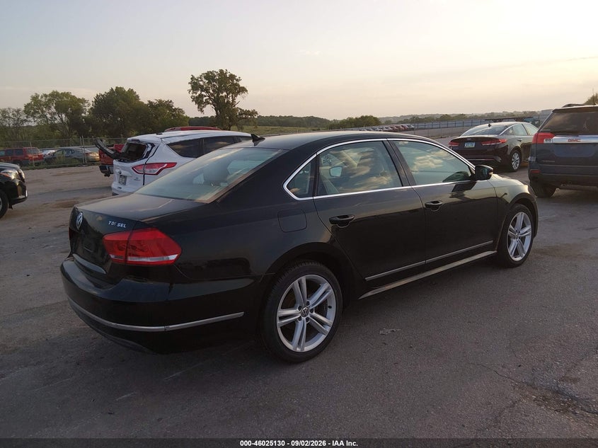 2013 VOLKSWAGEN PASSAT auction photo 4