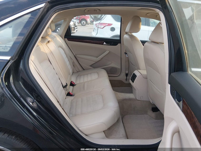 2013 VOLKSWAGEN PASSAT auction photo 8