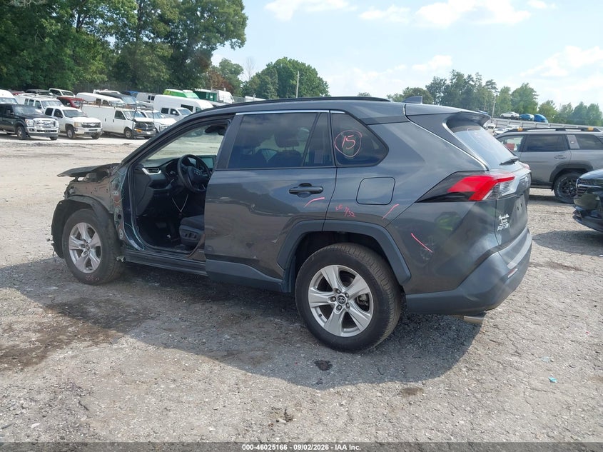 TOYOTA RAV4 - zdjęcie 3