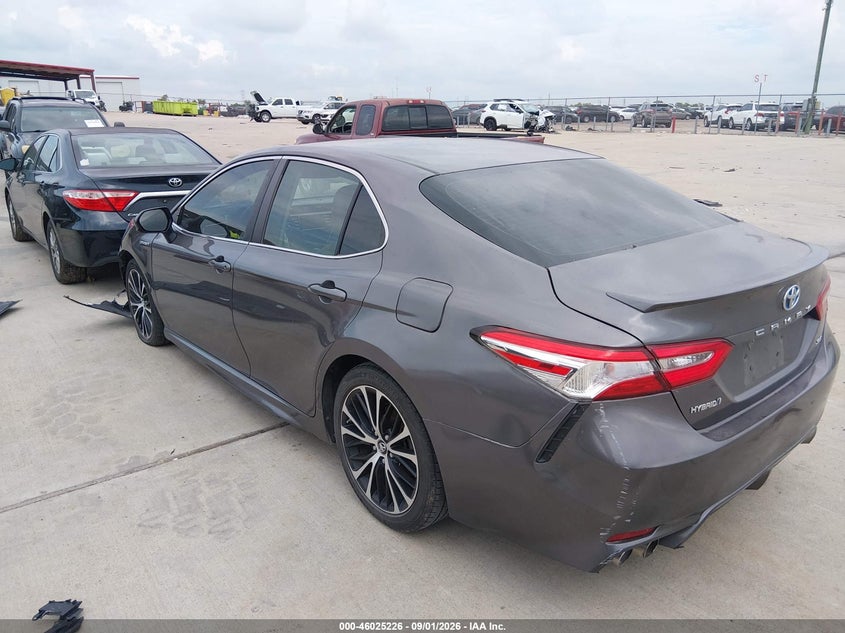 2018 TOYOTA CAMRY HYBRID auction photo 3