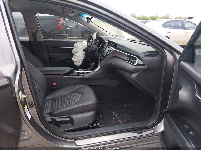 2018 TOYOTA CAMRY HYBRID auction photo 5