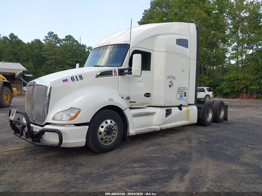 2019 KENWORTH T680 auction photo 2