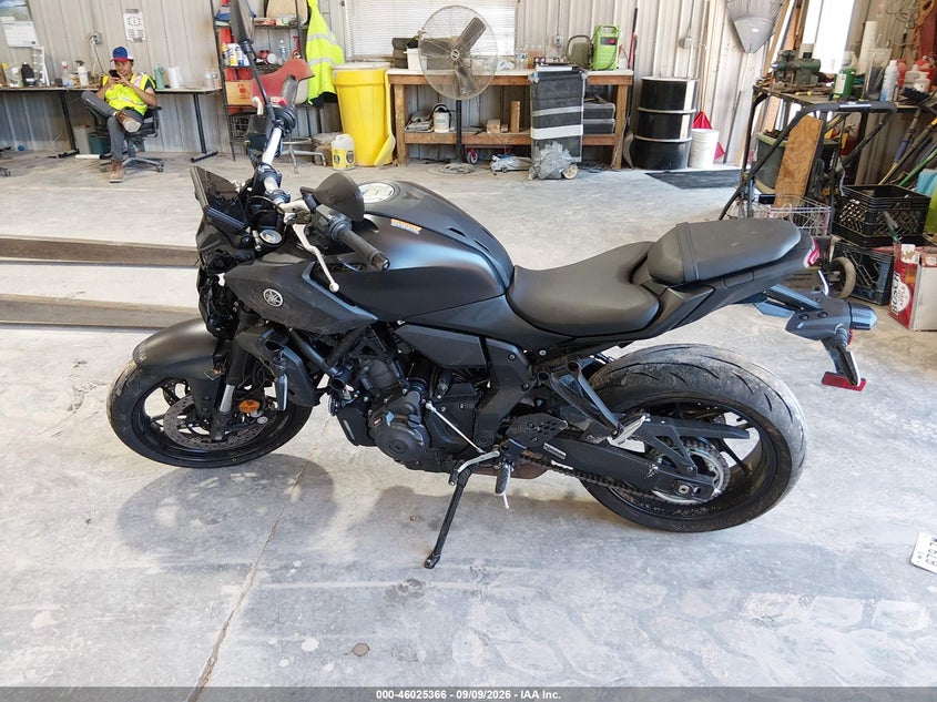 YAMAHA MTN690 2026