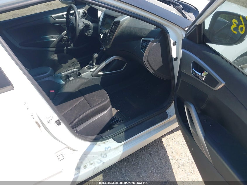 HYUNDAI VELOSTER 2013 VIN KMHTC6AD5DU094816