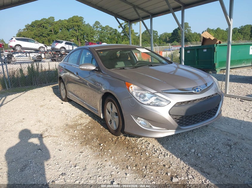 2011 HYUNDAI SONATA HYBRID auction photo 1