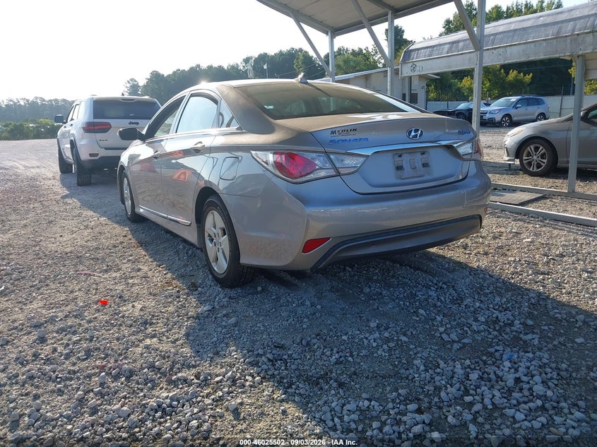 2011 HYUNDAI SONATA HYBRID auction photo 3