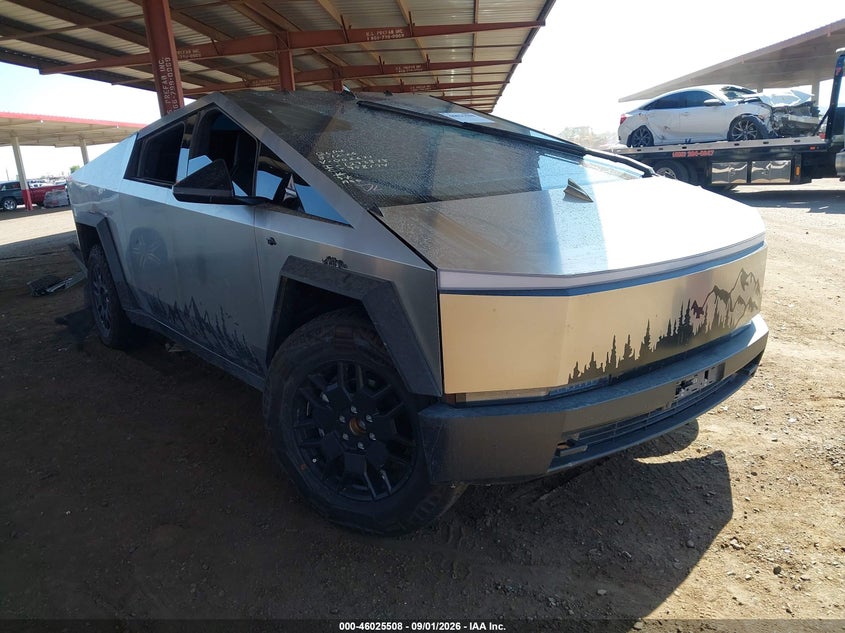 2024 TESLA CYBERTRUCK auction photo 1