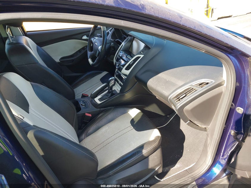 2012 FORD FOCUS auction photo 5