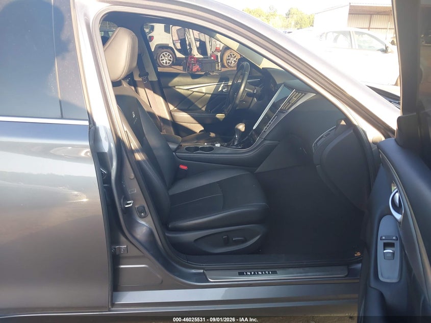 2014 INFINITI Q50 auction photo 5