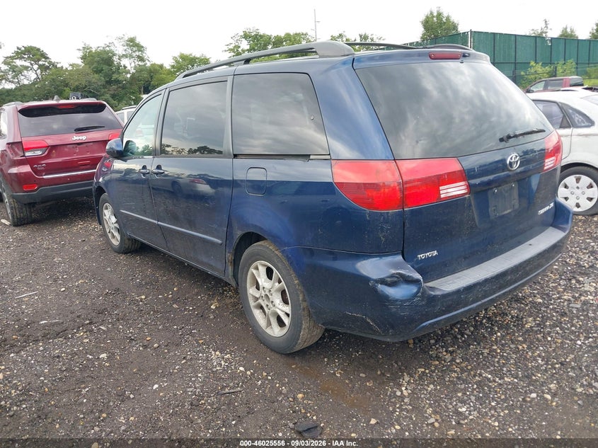 2005 TOYOTA SIENNA auction photo 3