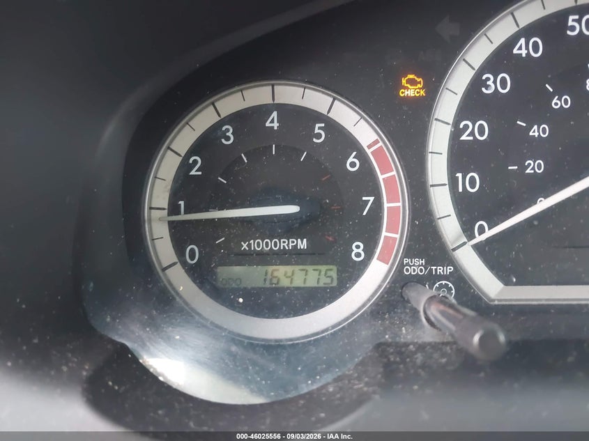 2005 TOYOTA SIENNA auction photo 7
