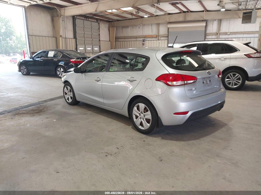 2016 KIA FORTE auction photo 3