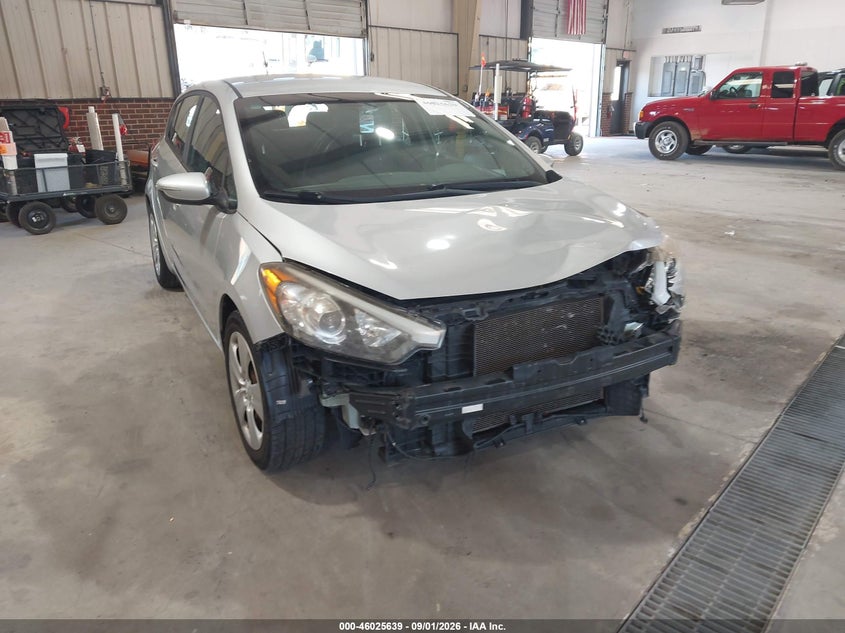 2016 KIA FORTE auction photo 6