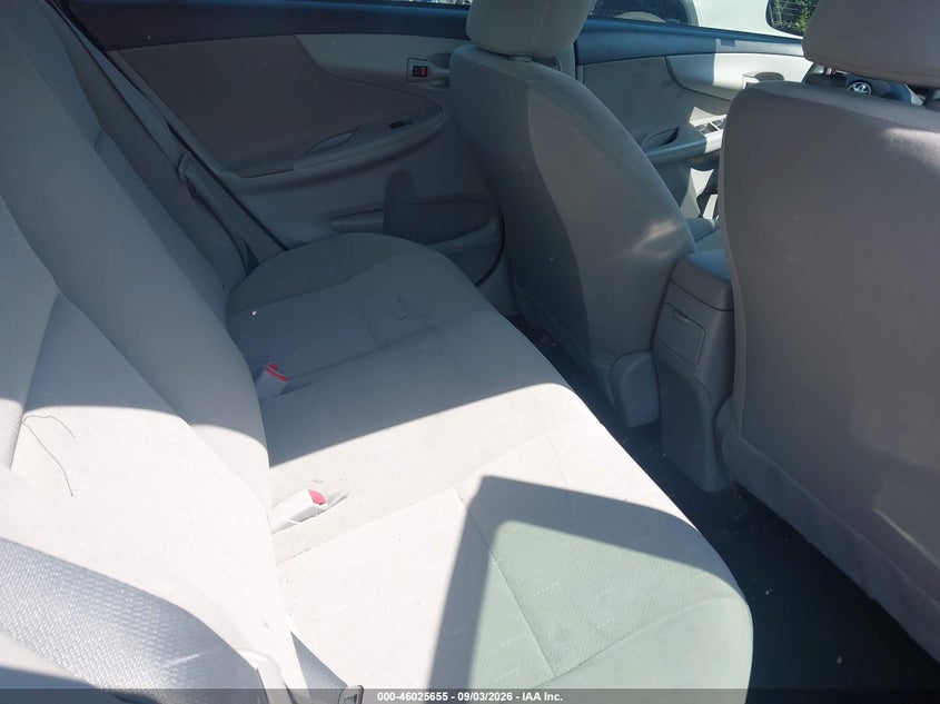 2012 TOYOTA COROLLA L · Фото 8