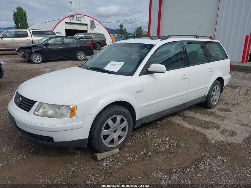 2001 VOLKSWAGEN PASSAT auction photo 2