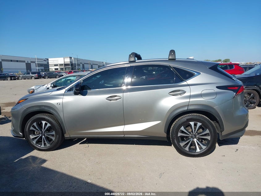 LEXUS NX 300 - zdjęcie 14