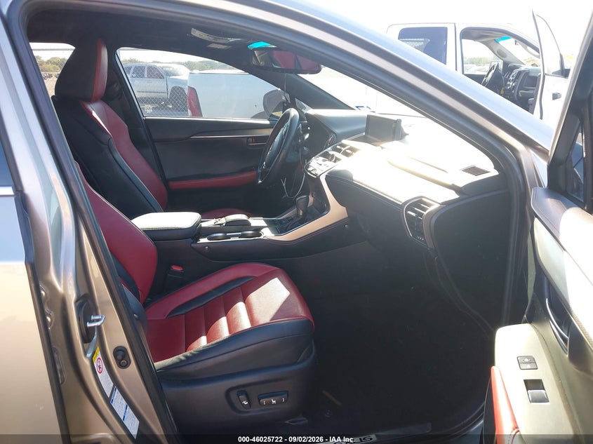 LEXUS NX 300 - zdjęcie 5
