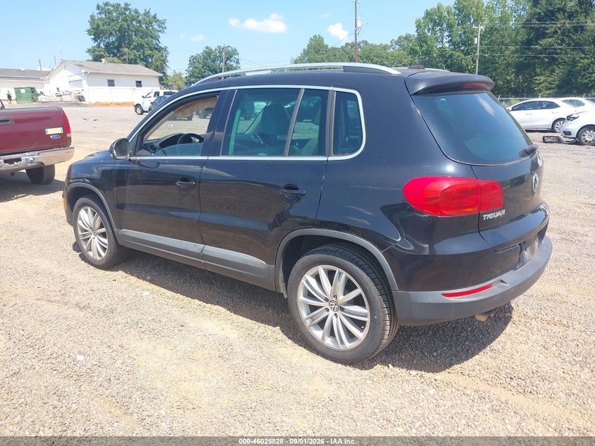 2015 VOLKSWAGEN TIGUAN auction photo 3