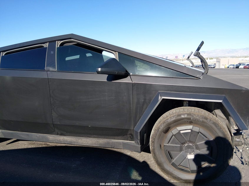 TESLA CYBERTRUCK 2025 VIN 7G2CEHED6SA076622