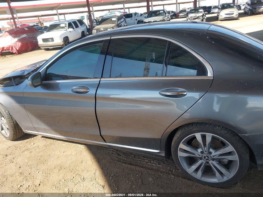 MERCEDES-BENZ C 300 2018 VIN 55SWF4JB5JU249573