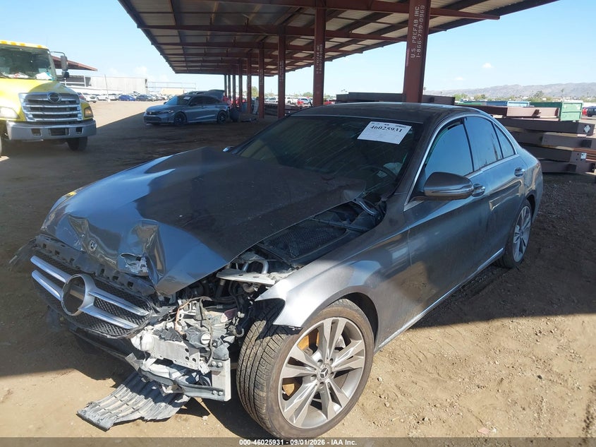 MERCEDES-BENZ C 300 2018 VIN 55SWF4JB5JU249573