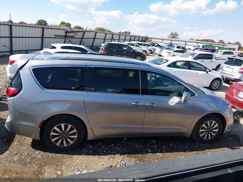 CHRYSLER PACIFICA - zdjęcie 13