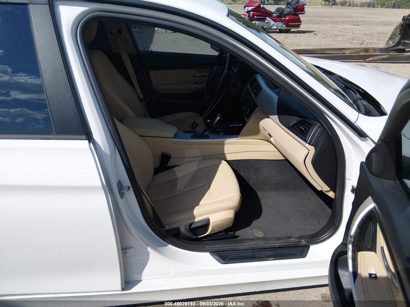 BMW 320I - zdjęcie 5