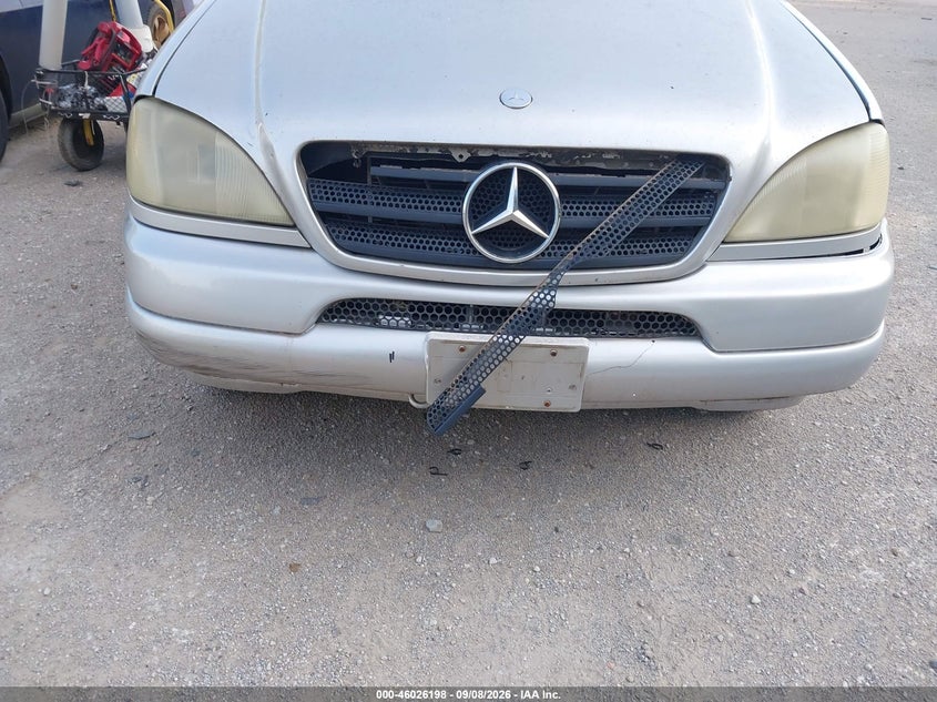 2000 MERCEDES-BENZ ML 320 auction photo 6