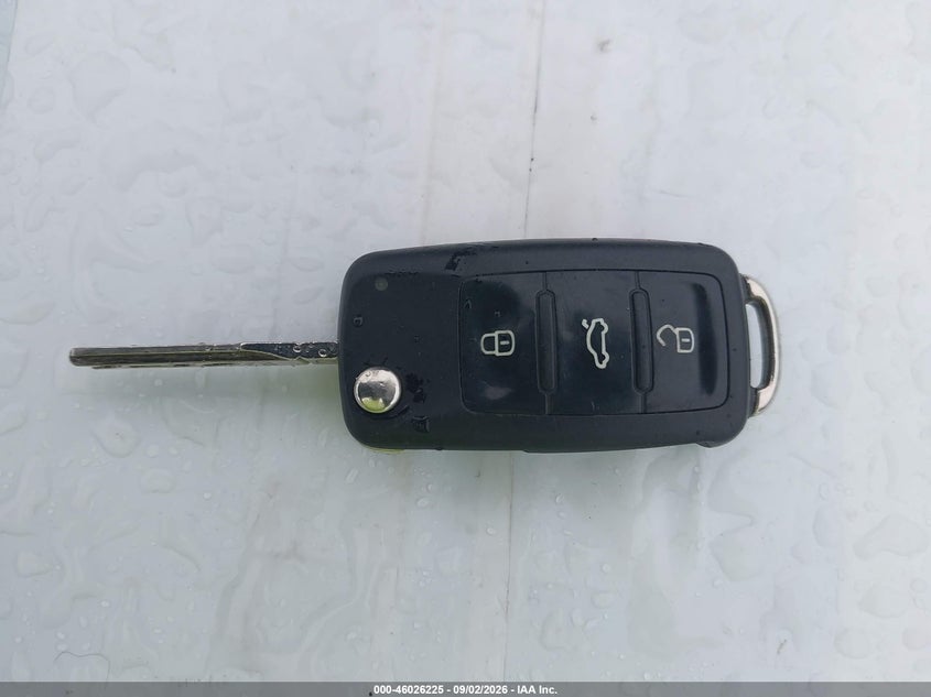 VOLKSWAGEN BEETLE 2016 VIN 3VWJ07AT6GM616473