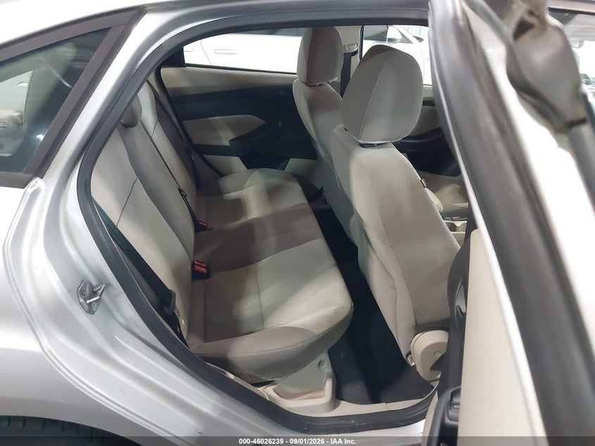 2012 FORD FOCUS auction photo 8