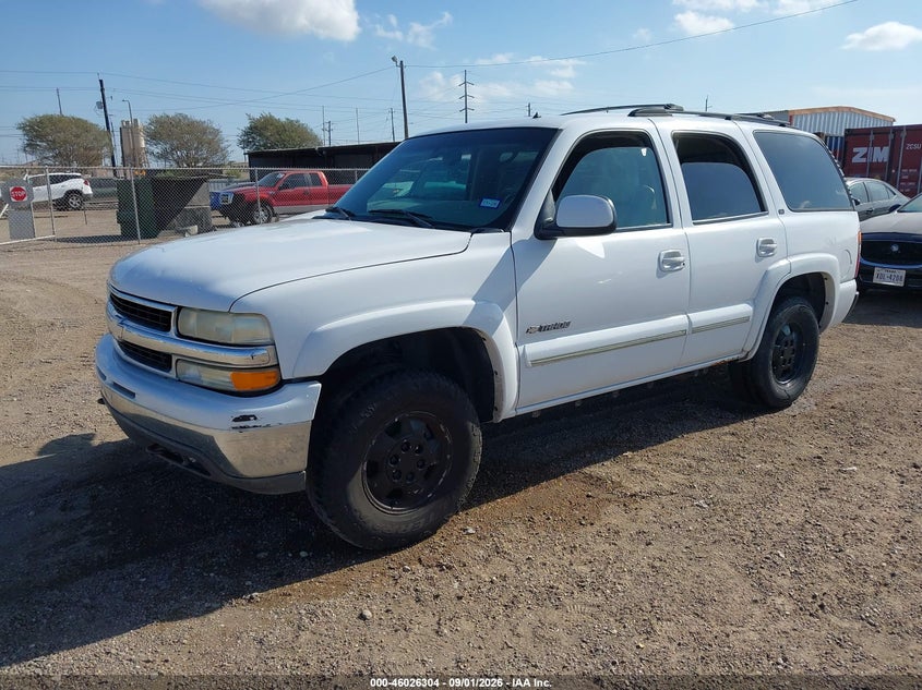 2002 CHEVROLET TAHOE auction photo 2