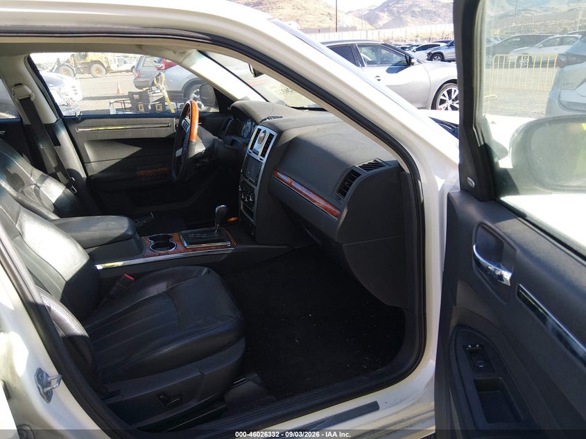 2008 CHRYSLER 300C SEDAN 5.7L V-8 REGULAR , 340HP