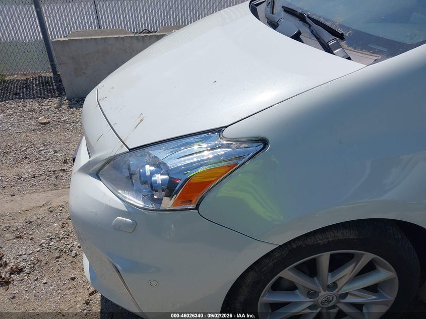 2012 TOYOTA PRIUS V auction photo 6