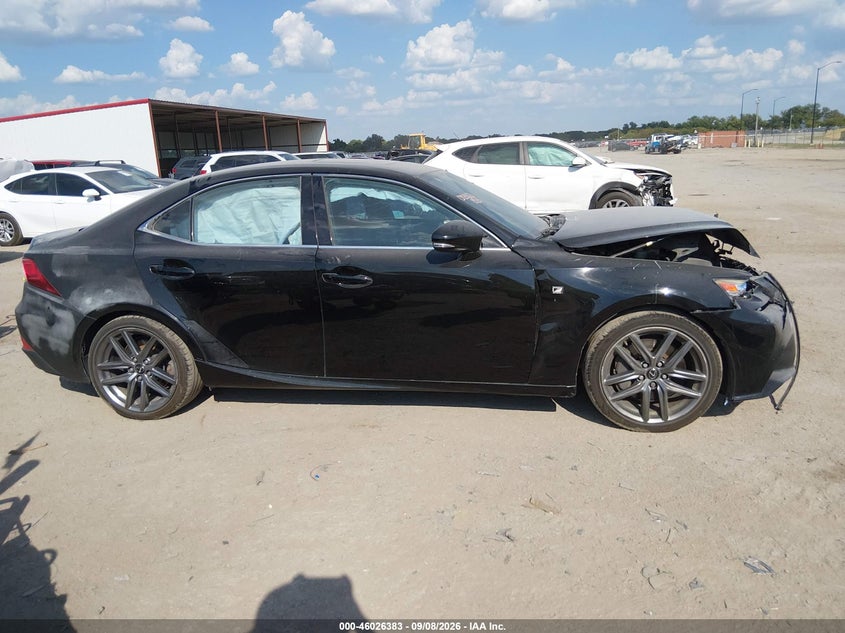 2016 LEXUS IS 200T · Фото 13