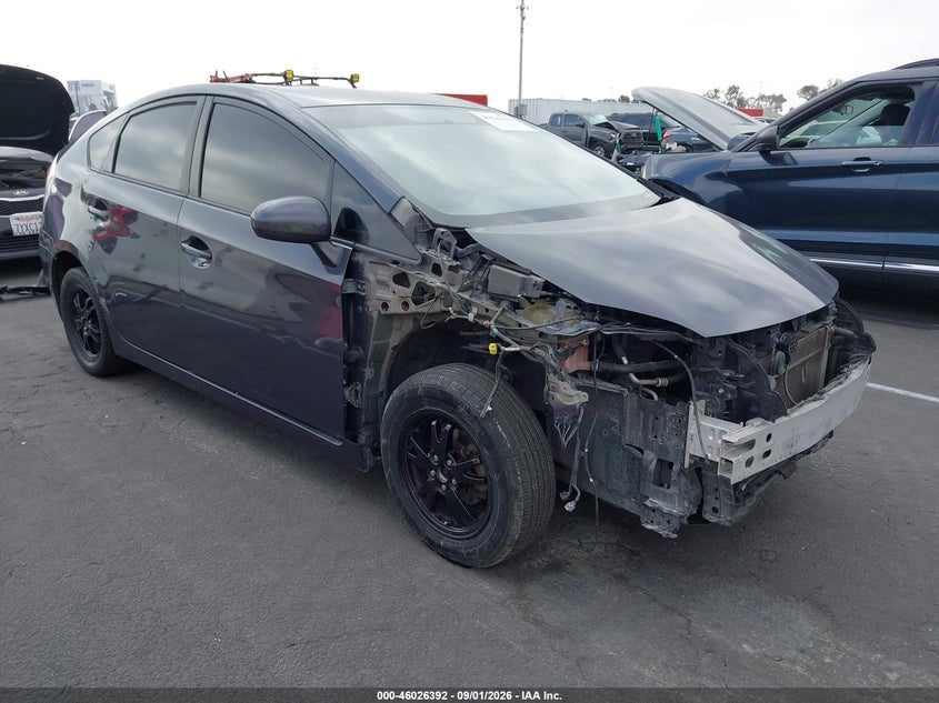 2015 TOYOTA PRIUS auction photo 1
