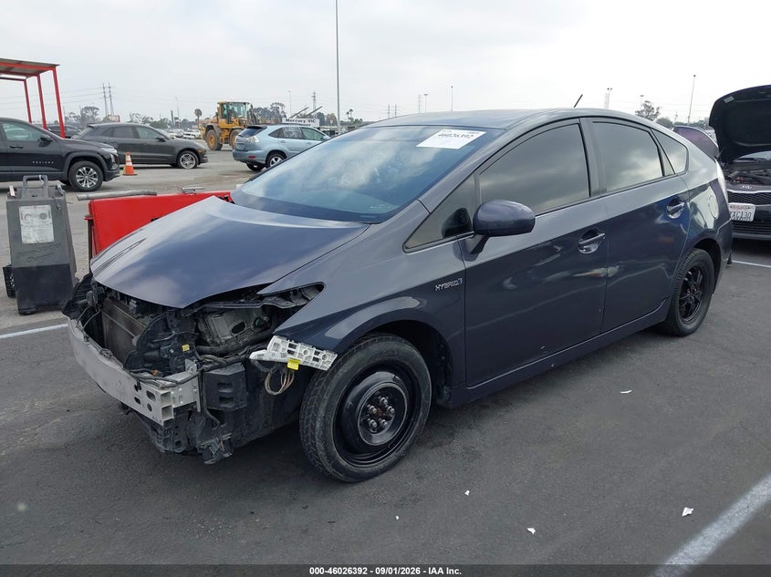 2015 TOYOTA PRIUS auction photo 2
