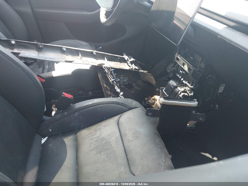 TESLA MODEL Y 2026 VIN 7SAYGDED7TA451594