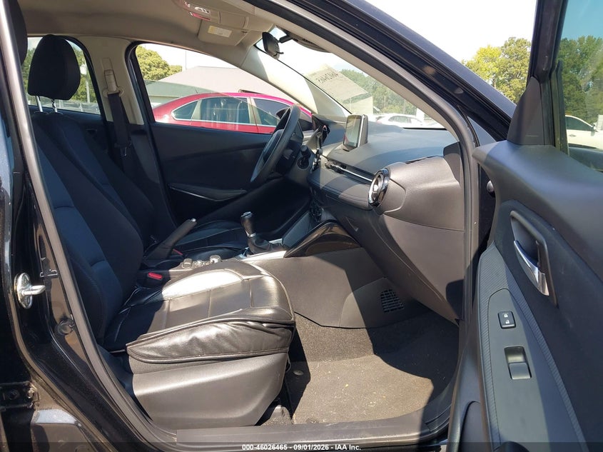 2016 SCION IA auction photo 5