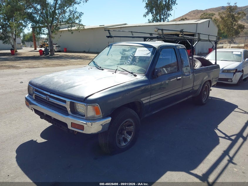 1995 TOYOTA PICKUP auction photo 2