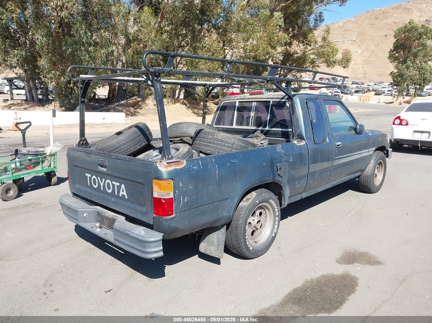 1995 TOYOTA PICKUP auction photo 4