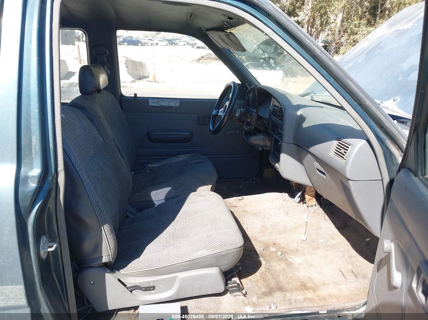 1995 TOYOTA PICKUP auction photo 5