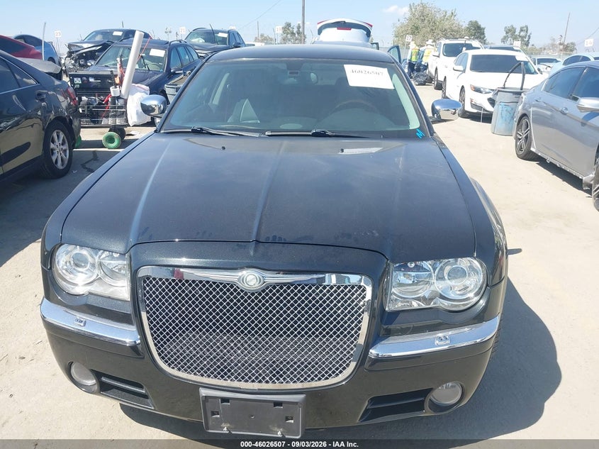 2005 CHRYSLER 300C auction photo 6